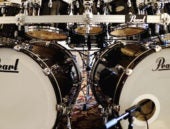 Bassdrumvel: met of zonder gat?