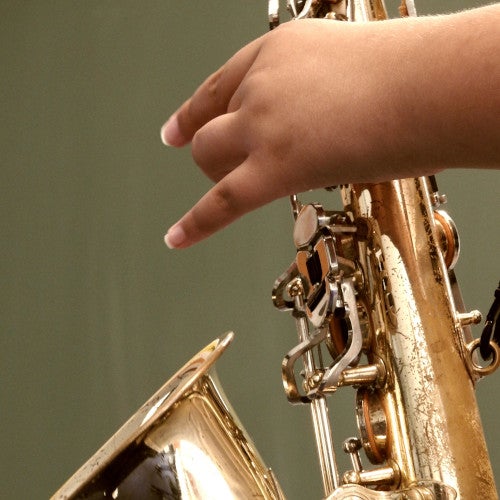 Quel type de saxophone dois-je acheter pour mon enfant ?