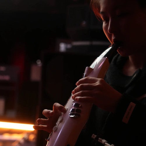 Un instrument à vent électronique est-il une bonne alternative à un vrai saxophone ?