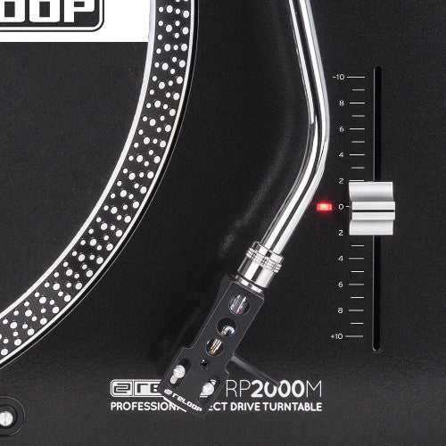 4. À quoi sert le contrôle Pitch sur une platine vinyle ?